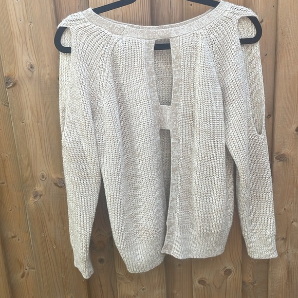 URBAN HERITAGE Sweater Cream Knit Pull Over - Picture 2 of 3